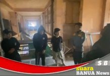 Dua remaja tanpa identitas terjaring razia patroli Sat Pol PP di pertokoan Pasar Batuah