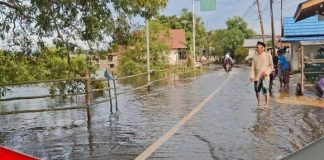 BMKG ramal Desember – Januari puncak musim penghujan, sejumlah jalan di Martapura terendam