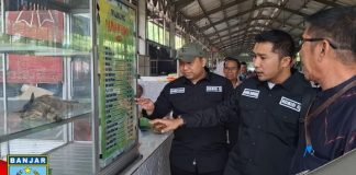 Pastikan harga Bapokting normal, Komisi II DPRD Banjar bersama Perusda PBB sidak di Pasar Martapura