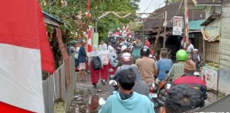 Keluhkan, macet total diperempatan jalan AMD dan Setia, pengendara dan pejalan kaki numpuk disini
