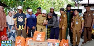 Pemkab Banjar salurkan bantuan logistik untuk korban kebakaran Desa Astambul Seberang
