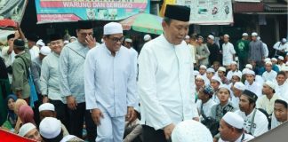Mantan Gubernur Kalsel dan Setda HSU hadiri haul Guru Danau di Danau Panggang