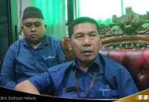 Tumpukan sampah di Kali Mati Martapura, nampaknya tidak bisa secepatnya dibersihkan