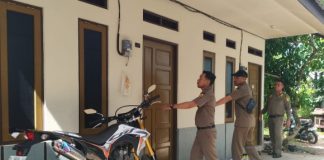 Dua perempuan diamankan Satpol PP Banjarbaru, karena membawa laki -laki ke kost-san