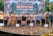 Dukung ketahanan pangan nasional, sejumlah pejabat di Kabupaten Banjar lakukan tanam Jagung