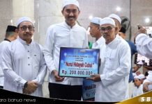 Safari ramadhan di Desa Madurejo, Bupati Saidi Mansyur serahkan bantuan hibah bidang keagamaan kepada yayasan PP