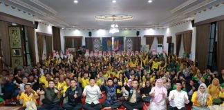 Silaturahmi dengan petugas kebersihan, Bupati dan wakil bupati Batola : Kerena pian – pian Kabupaten kita lebih indah