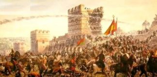 Jatuhnya konstantinopel ke tangan Turki Utsmaniyah, menandai berakhirnya Kekaisaran Bizantium