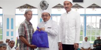 Hari ke 11 safari ramadhan, Bupati Saidi Mansyur dan wakil bupati Said Idrus bersilaturahmi di Desa Lok Baintan
