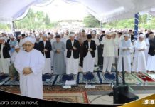 Gubernur H. Muhidin sholat id di Masjid Raya Sabilal Muhtadin bareng wakil gubernur H. Hasnuryadi
