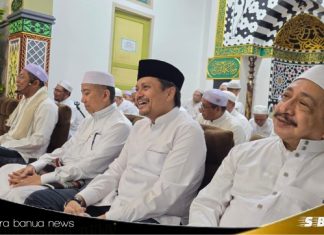 Wagub H. Hasnuryadi dan Wabup Banjar H. Said Idrus, ikuti acara haul ke 86 KH. Kasyful Anwar di Martapura