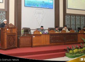 Wakil bupati sampaikan dua raperda dalam rapat paripurna DPRD Kabupaten Banjar