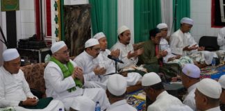 Wakil Bupati H. Said Idrus hadiri acara haul KH KH Ahmad Hudhori di Kampung Melayu Martapura