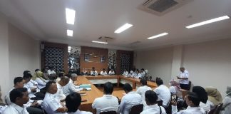 Kembali calon PPPK datangi gedung DPRD Batola untuk mempertanyakan SK pengangkatan mereka