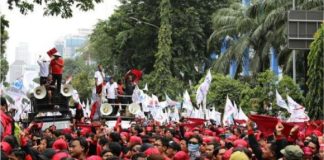 Peringati Hari Buruh Internasional, ribuan Buruh berkumpul di Monas dan sejarah 1 Mei sebagai Hari Buruh
