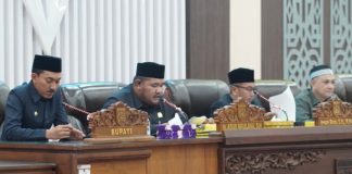 Bupati Banjar sepakati dua raperda dan Raperda KLA dalam rapat paripurna DPRD