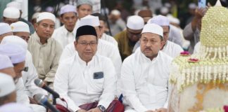 Mantan Gubernur Kalsel dan Wakil Ketua Komisi III DPR RI Hadiri Haul Abah Anang Djazouly di Martapura