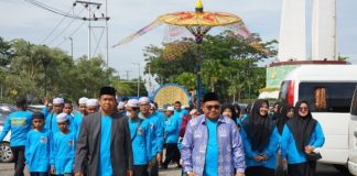 Kafilah Tanah Bumbu rombongan pertama tiba di MTQ Provinsi Kalsel