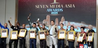 Barito Kuala ukir prestasi gemilang, Bupati Bahrul Ilmi raih Visioner Leader Award 2025