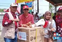 Warga Anjir Muara Lama semarakkan HUT ke-80 RI dengan jalan sehat dan doorprize
