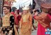 Parade Baju Adat Minangkabau iringi “Minangkabau Memanggil Taragak Pulang” meriahkan HUT ke 80