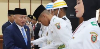 Muhidin kukuhkan 44 Paskibraka Kalsel 2025, tekankan tanggung jawab moral