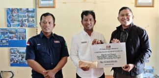 Julong Group salurkan bantuan Rp15 juta untuk perbaikan jalan Desa Simpang Nungki