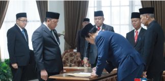 Rotasi Jabatan Tinggi Pratama, Pemkab Barito Kuala lantik dua pejabat baru