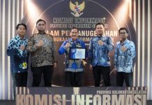 Pemkab Banjar raih penghargaan “Menuju Informatif” dalam keterbukaan informasi publik 2025