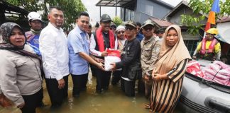 Menteri Sosial Gus Ipul tinjau banjir di Kabupaten Banjar, salurkan bantuan dan rinci skema penanganan