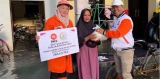 Wakil rakyat Batola dan Kalsel hadir bantu warga banjir di Mandastana