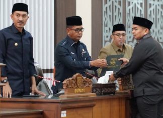 DPRD sahkan Raperda Koperasi UMKM dan Pengelolaan Sampah menjadi Perda Kabupaten Banjar