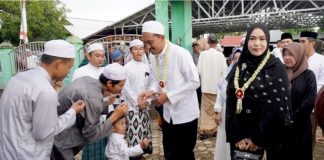 Bupati Saidi Mansyur kunjungi Masjid Baitul Atiq dalam Safari Ramadan