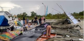 Angin kencang porak-porandakan Pasar Ramadan Baiman , pedagang rugi besar
