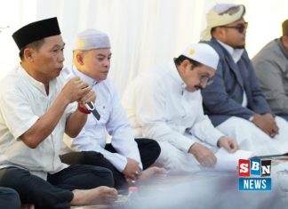Wakil Bupati H. Said Idrus bersilaturahmi dengan m asyarakat Tatah Layap di hari kelima safari Ramadhan 1447 H
