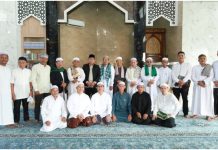 Wabup Batola Sholat Idul Fitri bersama warga Handil Bakti