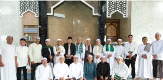 Wabup Batola Sholat Idul Fitri bersama warga Handil Bakti
