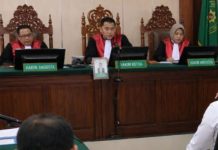Sidang OTT KPK HSU: Kadinkes dan Dirut RS akui serahkan Rp 350 juta ke mantan Kajari
