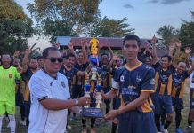 Kompetisi selesai, No Name FC angkat Piala Karang Taruna Banjar U-40