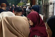 10 hari nihil hasil, tangis keluarga iringi penghentian operasi SAR rombongan jurnalis