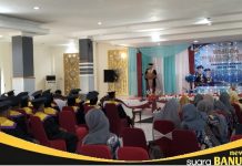 Semangat tak pudar usia: 60 lansia Martapura berhasil lulus sekolah lansia