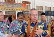 Setiap tahun ada 100 tenaga pendidik yang memasuki masa pensiun