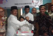 Made Teruna dan Ferryansyah bersama tim suksesnya serahkan berkas dukungan dan siap ikuti aturan KPU