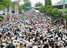 Bawaslu Banjar, harapkan kegiatan haul ke 15 Guru Sekumpul, bebas dari unsur politik termasuk mensterilkan APK di wilayah lintasan jemaah