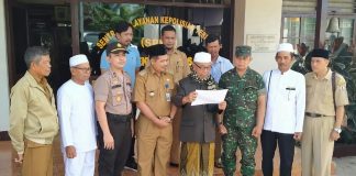 Cegah penyebaran Virus Corona, Kapolsek Anjir Pasar bersama Ulama sampaikan himbauan kepada masyarakat
