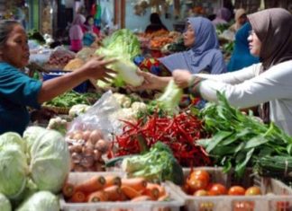 Ditengah wabah Corona, PD PBB berikan diskon 50 persen tarif retribusi harian untuk pedagang