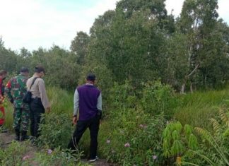 Antisipasi karhutla, anggota satgas TMMD bersama Polri dan BPBD lakukan patroli rutin