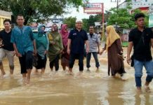 Maju mencalonkan gubernur Kalsel, Haji Denny, semangat Waja Sampai Kaputing