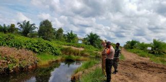 Jajaran Polres Batola lakukan sosialisasi dan pengecekan titik rawan karhutla