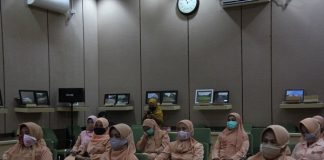 Ketua DWP Kalimantan Selatan secara virtual melantik Pengurus DWP Balangan periode 2019-2024